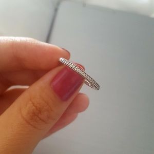 Diamond wedding band